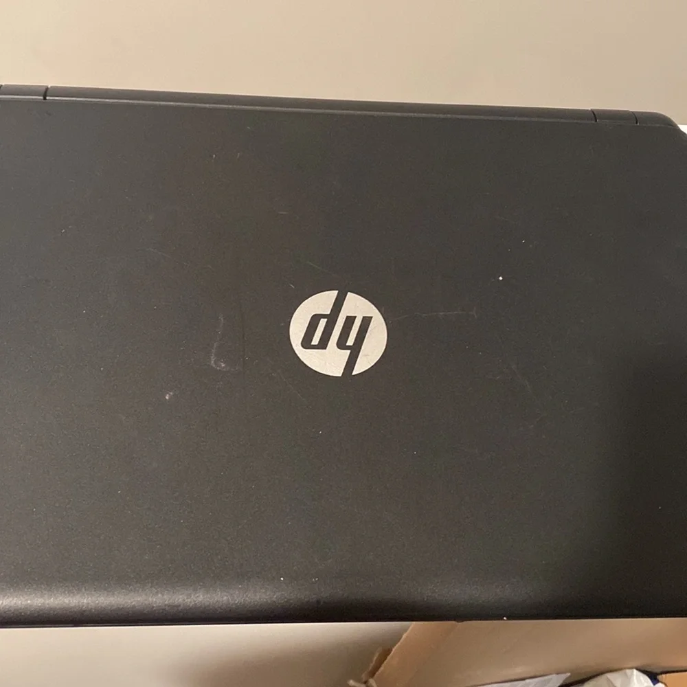 16 inch touch screen HP laptop. Works fine comes with charger